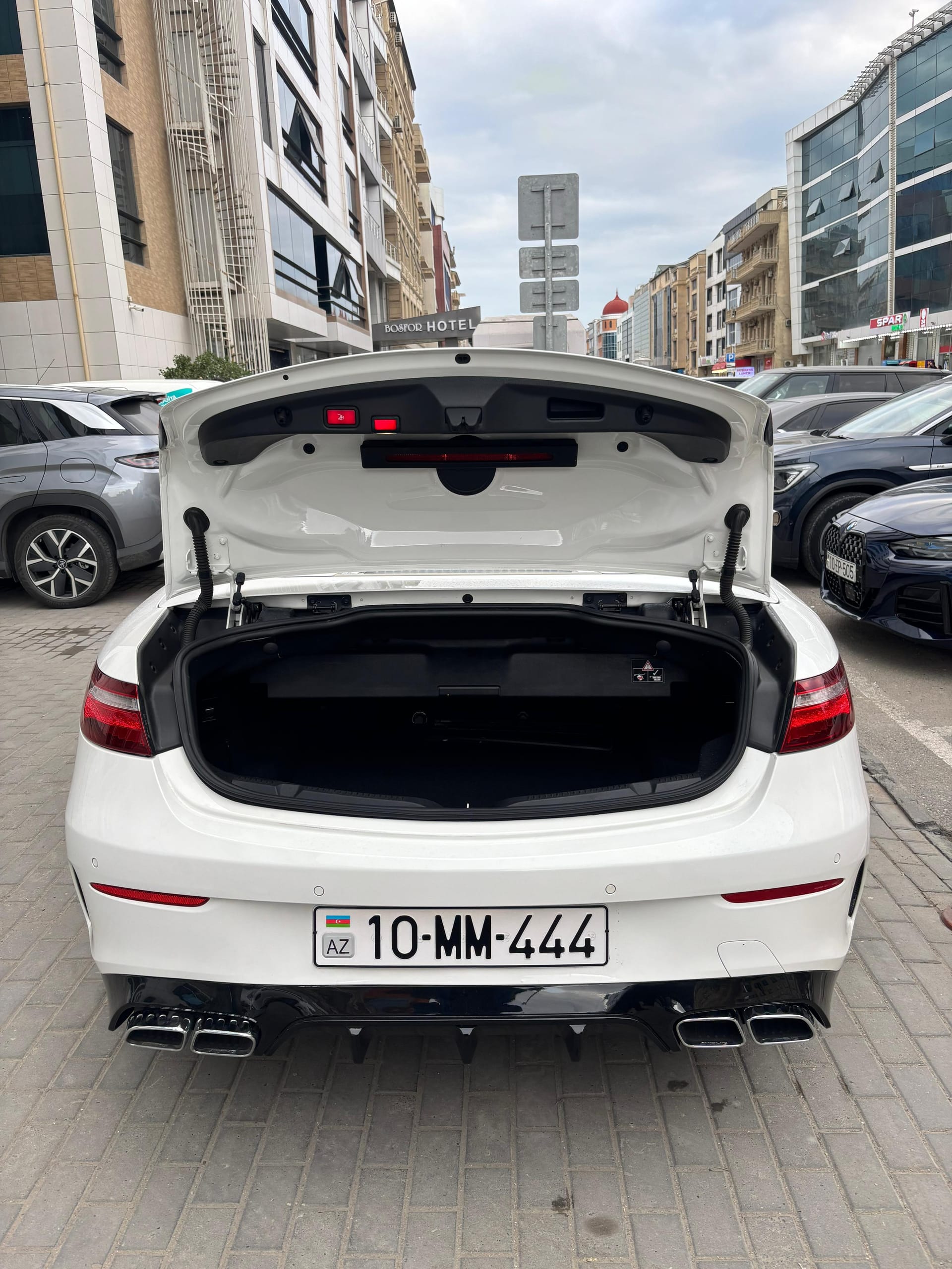 Mercedes E220 Cabrio 2019 şəkil 4