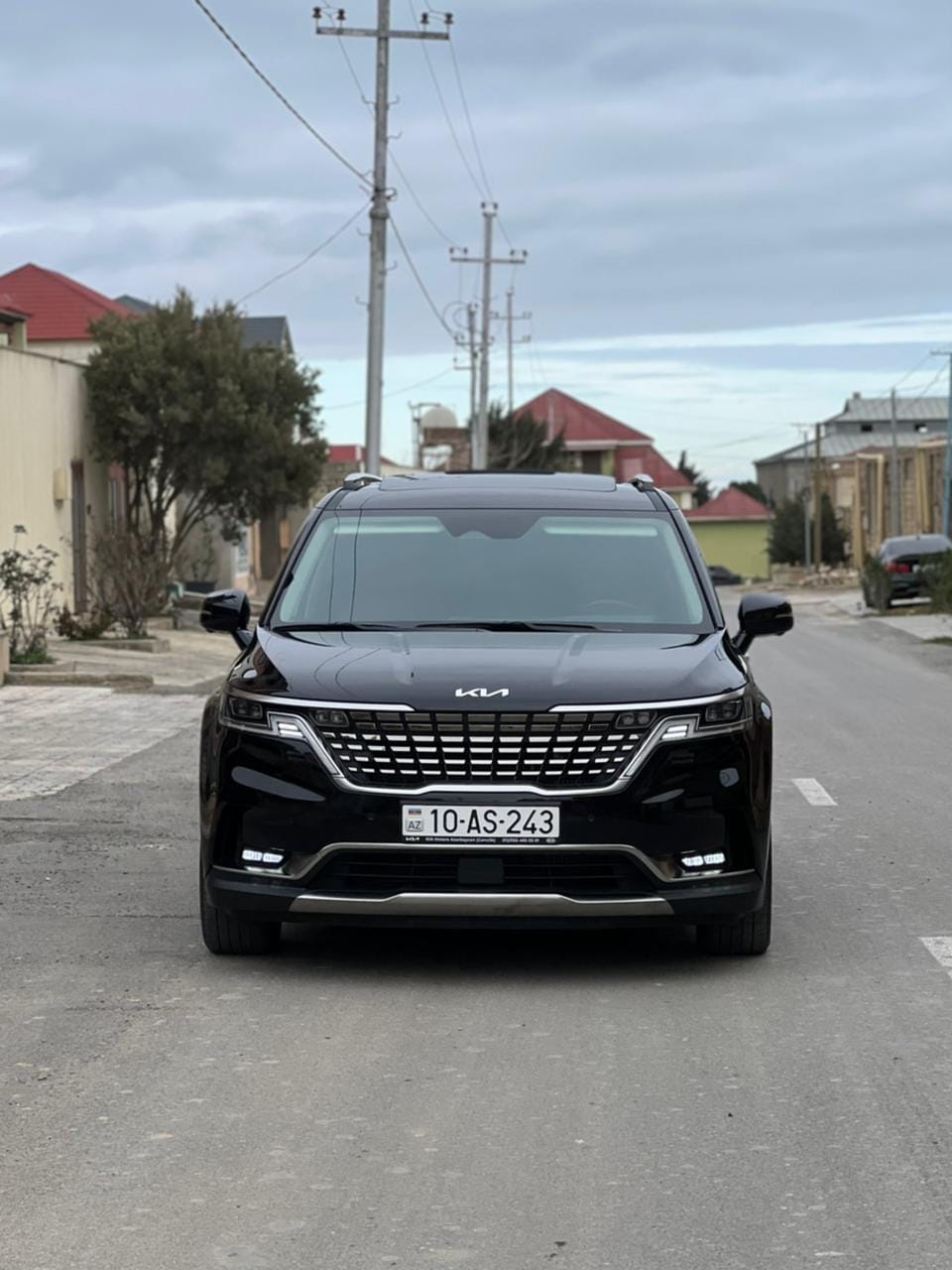 Kia Carnival 2023 şəkil 1